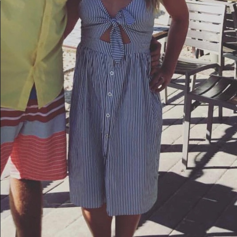 Great beach dress!